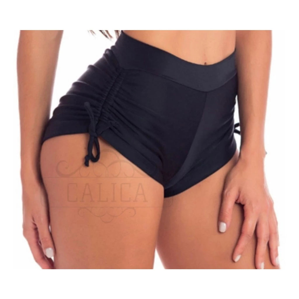 Shorts Sunquini : Estilo, Conforto e Versatilidade para Você Arrasar na Praia ou Piscina