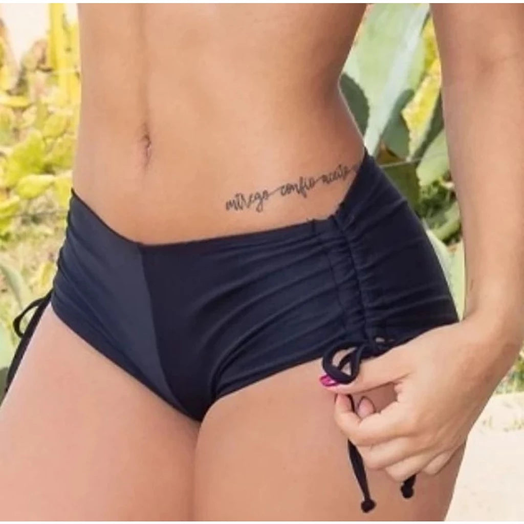 Shorts Sunquini : Estilo, Conforto e Versatilidade para Você Arrasar na Praia ou Piscina